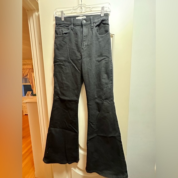 Black Abercrombie Flare Stretch Jeans / Size 2S - Picture 1 of 3